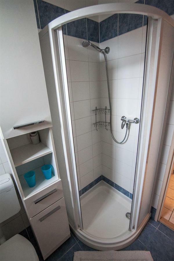 Bile Domky Apartment Lednice Bagian luar foto